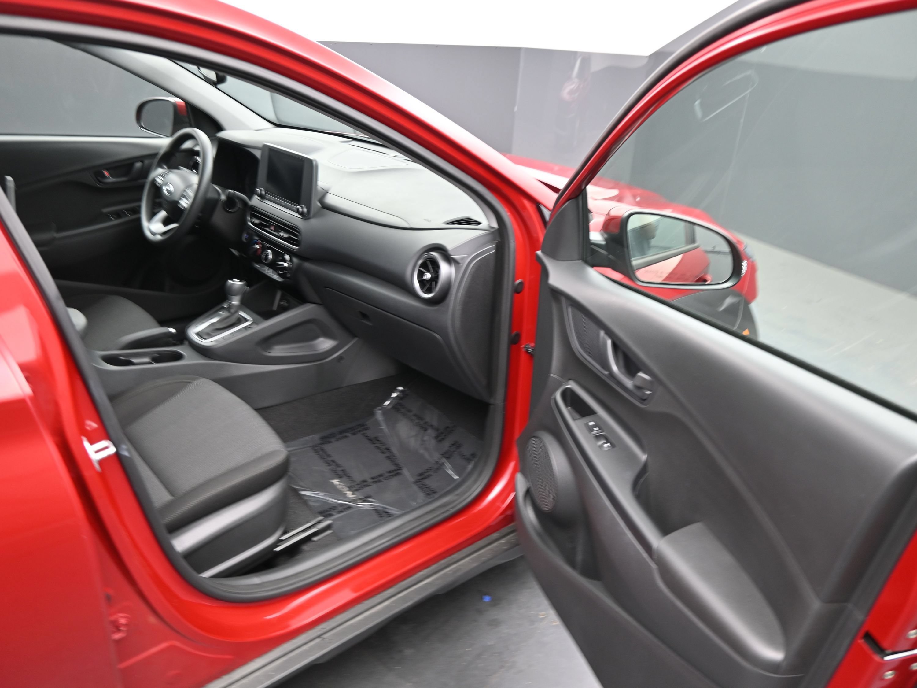 Used 2022 Hyundai Kona SEL w/ Cargo Package FWD image 10