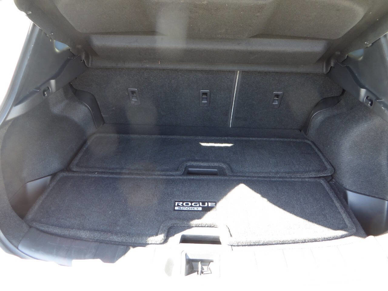 Used 2022 Nissan Rogue Sport SL w/ Premium Package image 27