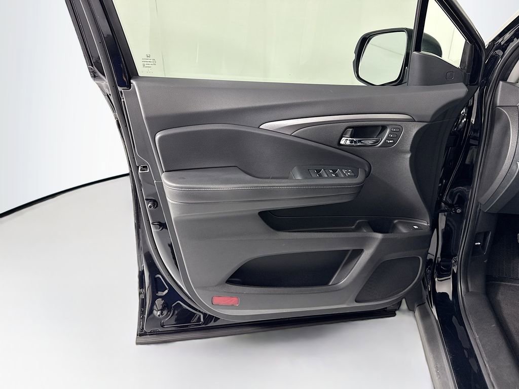 Certified 2023 Honda Ridgeline RTL image 24