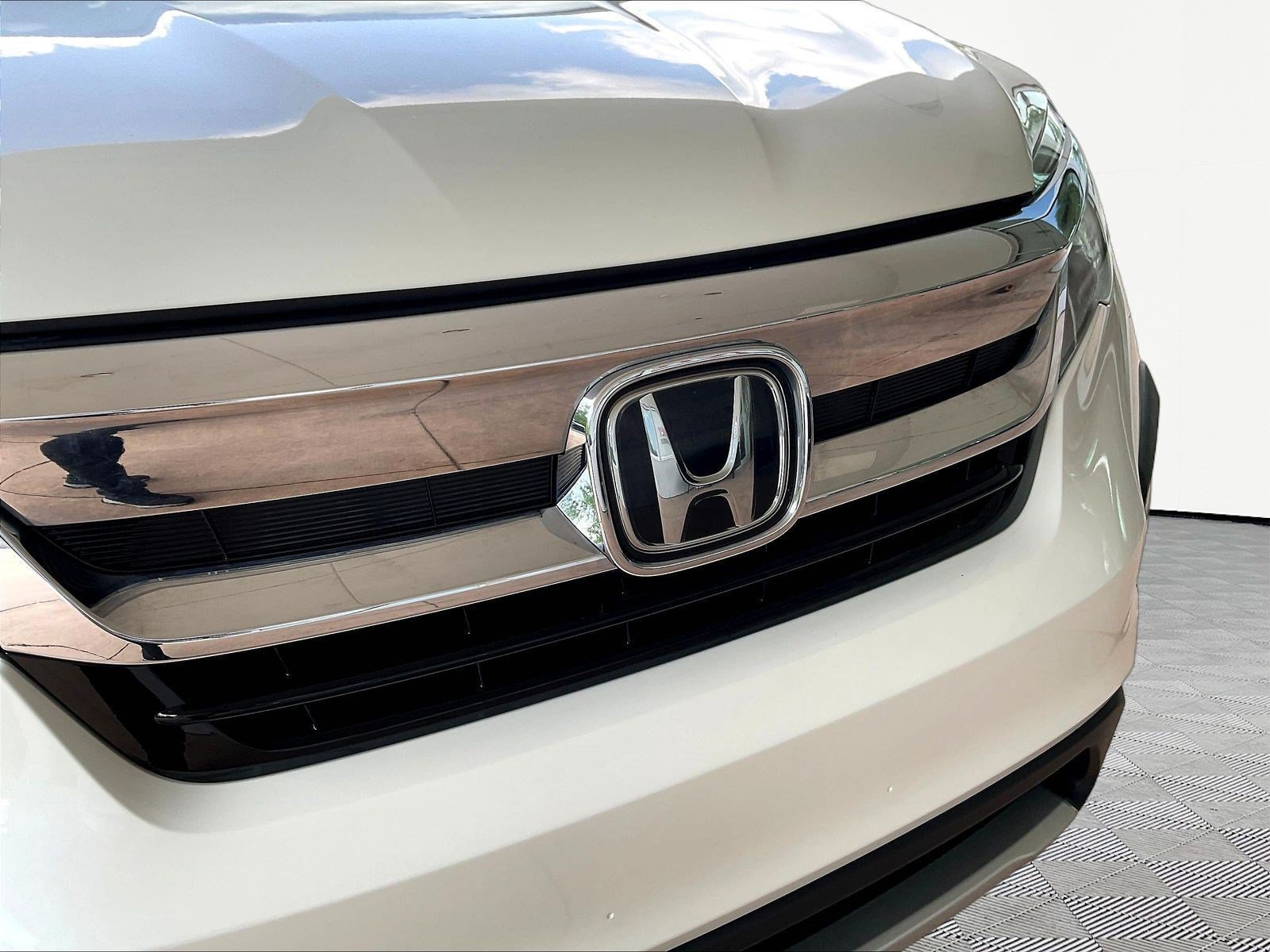 Used 2019 Honda Pilot Touring image 32