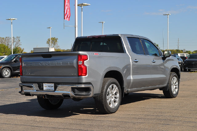 Used 2023 Chevrolet Silverado 1500 LTZ w/ Technology Package AWD/4WD image 3