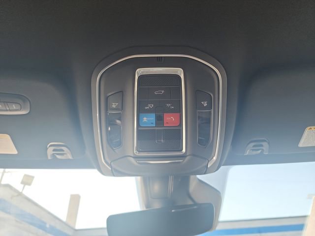 Used 2023 Jeep Wagoneer 4WD image 23