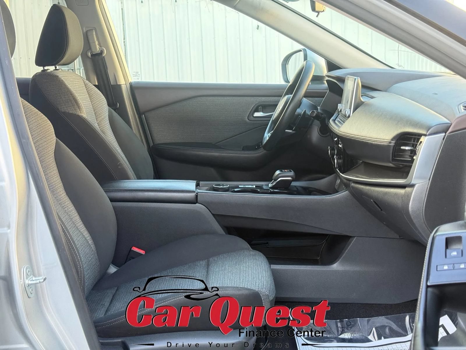Used 2021 Nissan Rogue SV AWD/4WD image 17