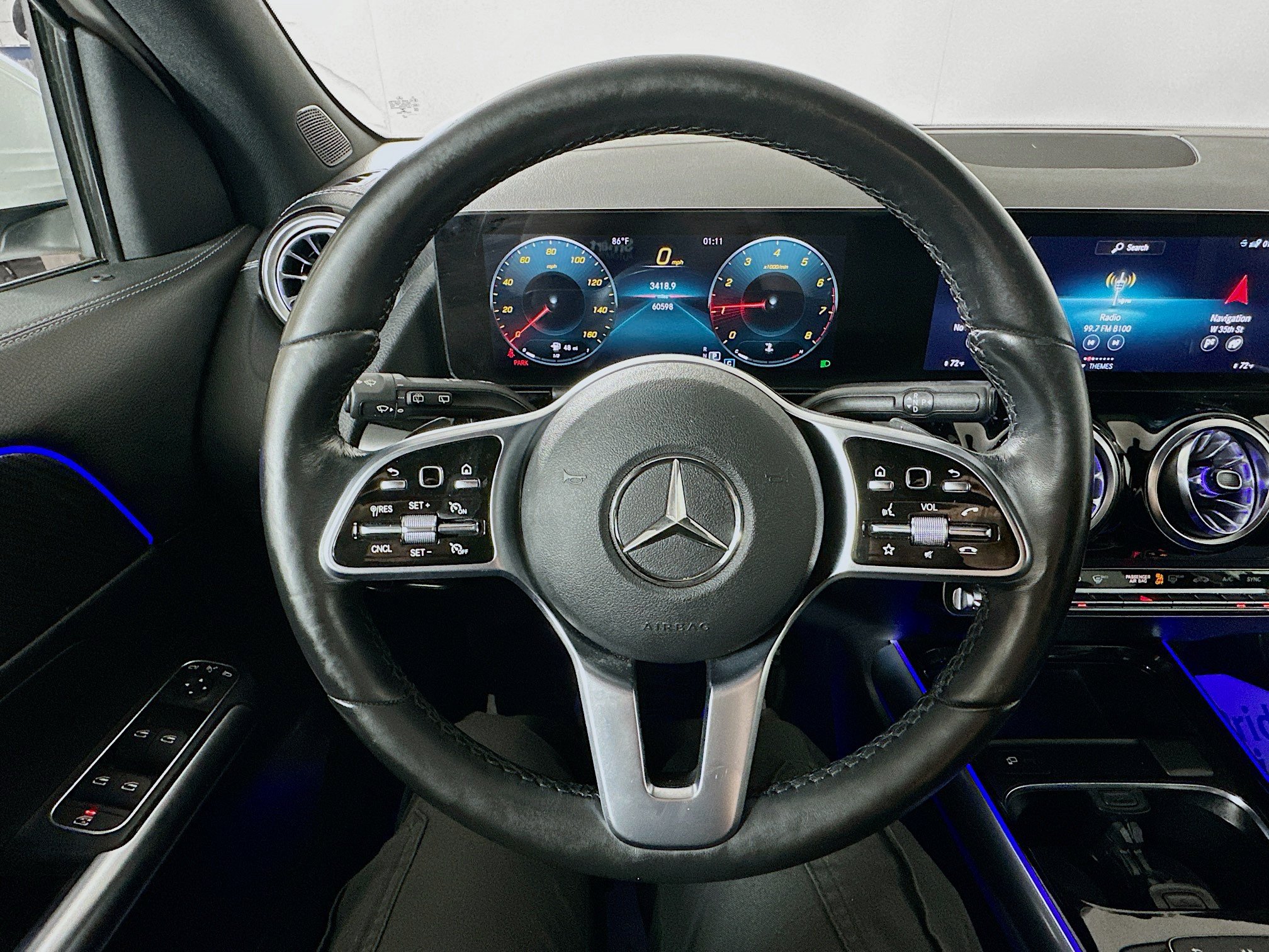 Used 2022 Mercedes-Benz GLA 250 4MATIC image 11