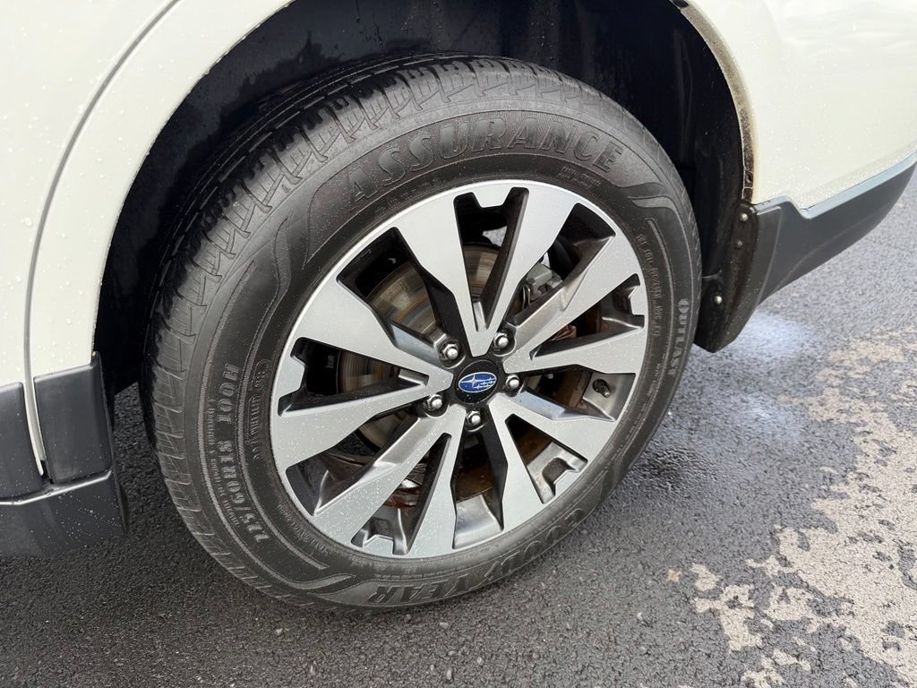 Used 2017 Subaru Outback 2.5i Limited AWD/4WD image 30