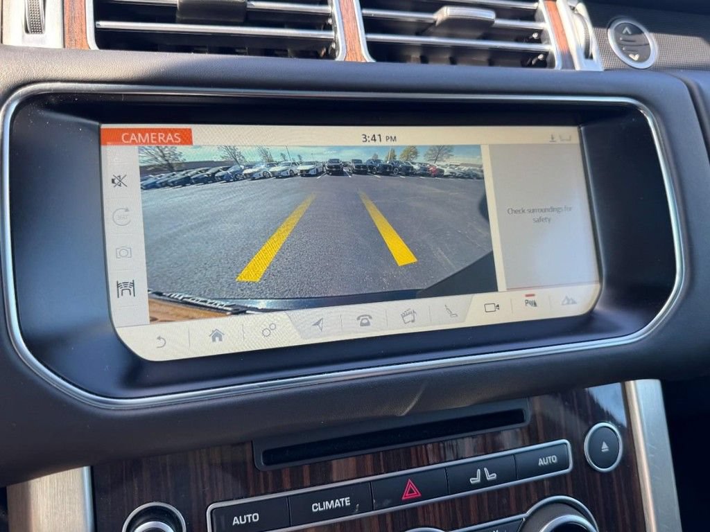 Used 2017 Land Rover Range Rover HSE AWD/4WD image 24
