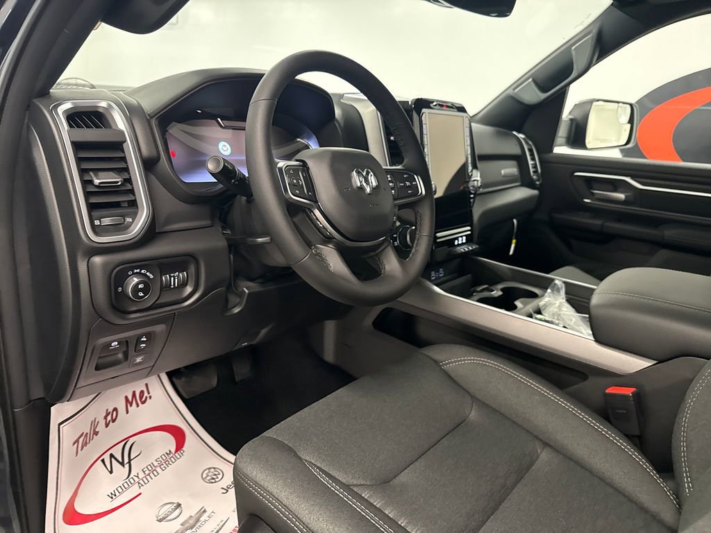 New 2026 RAM 1500 4x4 Crew Cab image 10