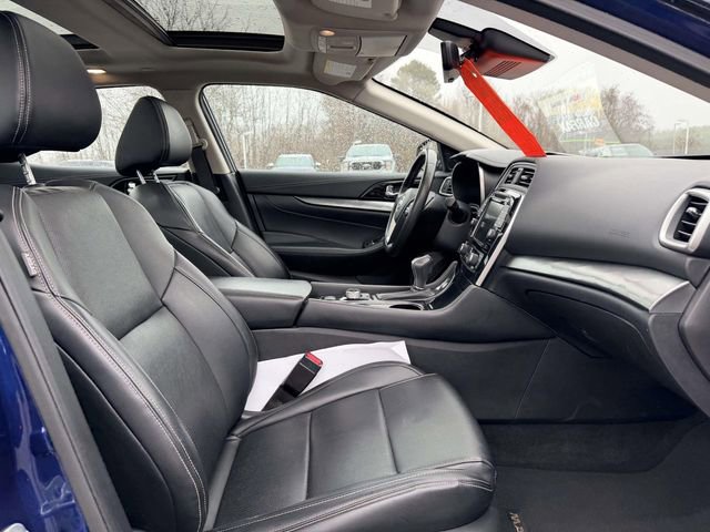Used 2023 Nissan Maxima SL FWD image 10