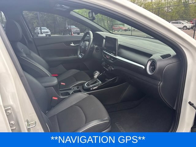 Used 2023 Kia Forte GT-Line w/ GT-Line Premium Package FWD image 9