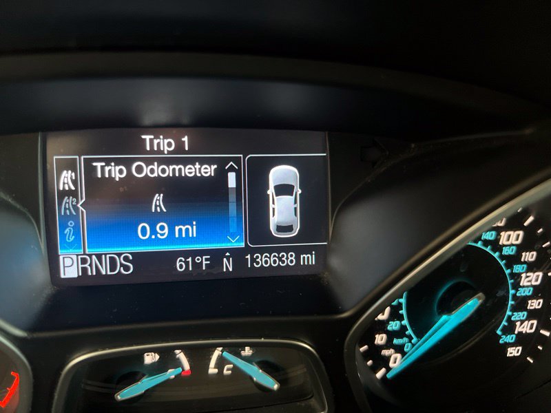 Used 2012 Ford Focus Titanium w/ SEL/Titanium Winter Pkg FWD image 25