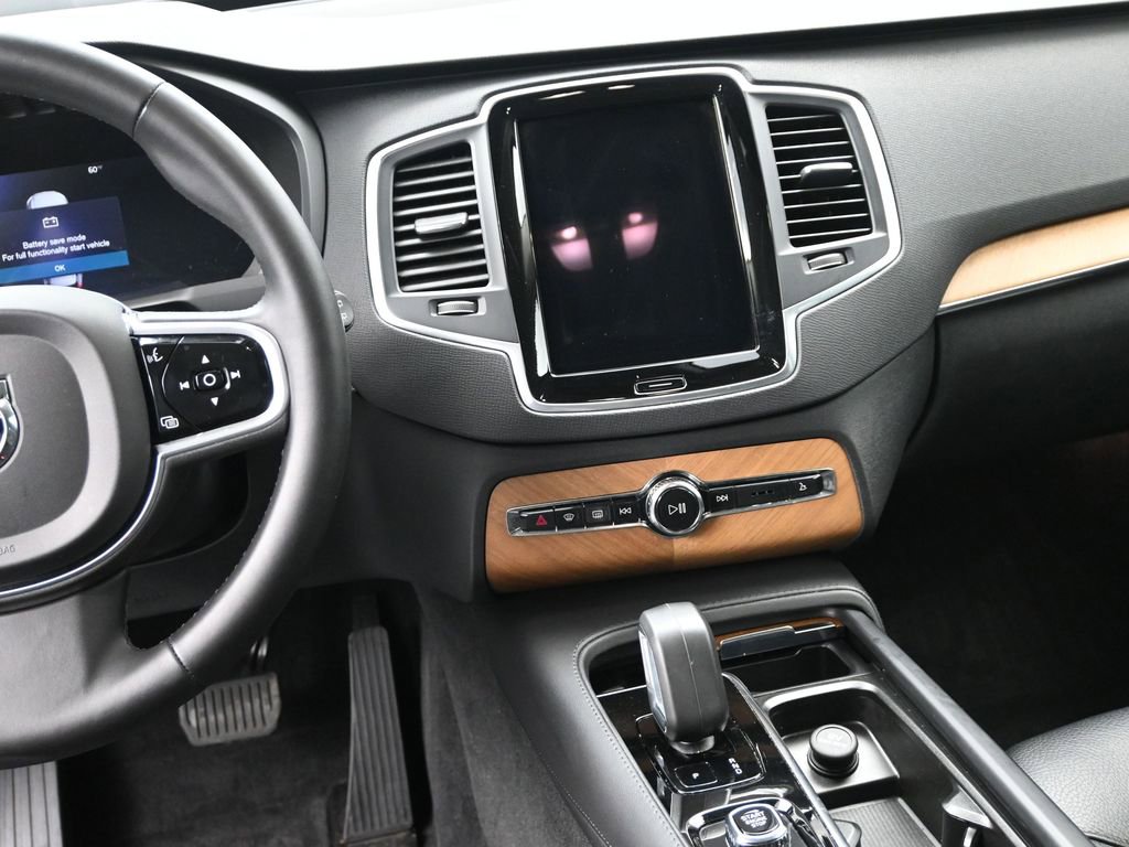 Used 2023 Volvo XC90 B6 Core w/ Climate Package image 11