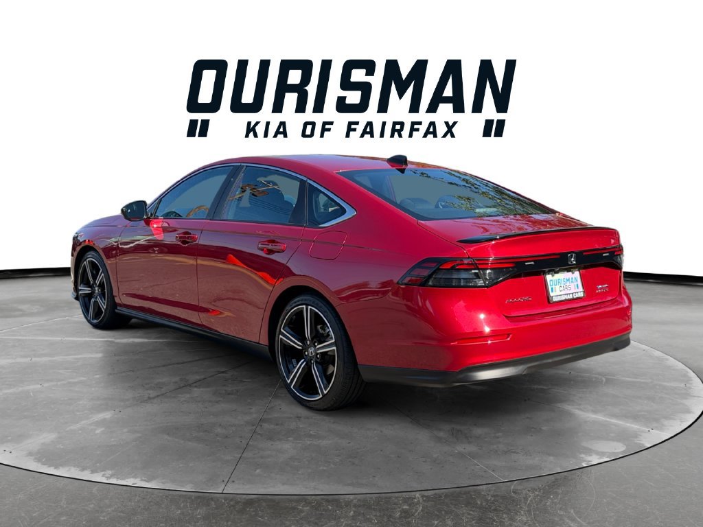 Used 2025 Honda Accord Sport image 4