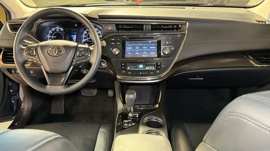 Used 2016 Toyota Avalon Limited image 14