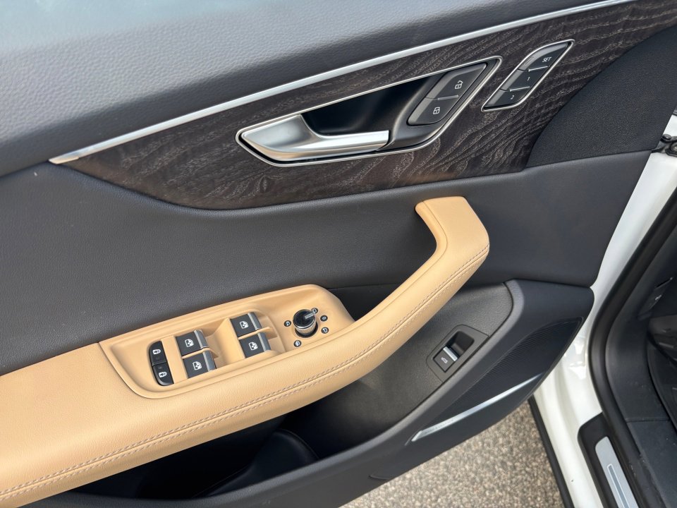 New 2026 Audi Q8 Premium Plus w/ Premium Plus Package image 32