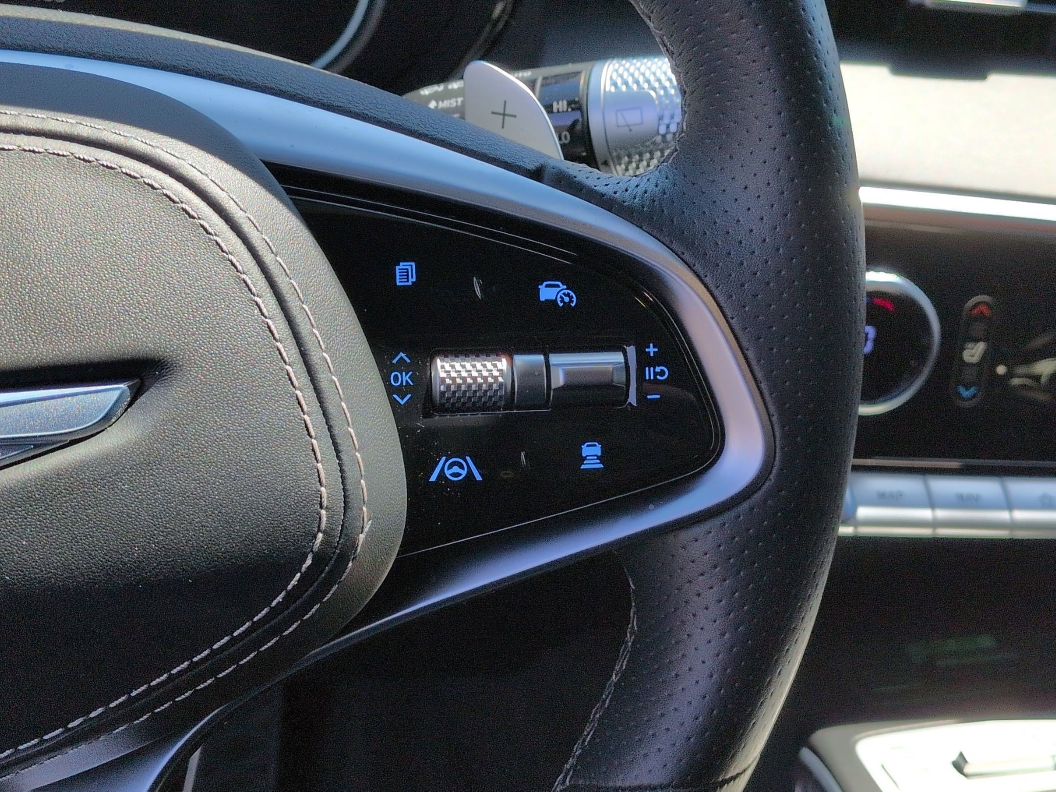 Used 2022 Genesis GV70 2.5T w/ Sport Prestige Package AWD/4WD image 20
