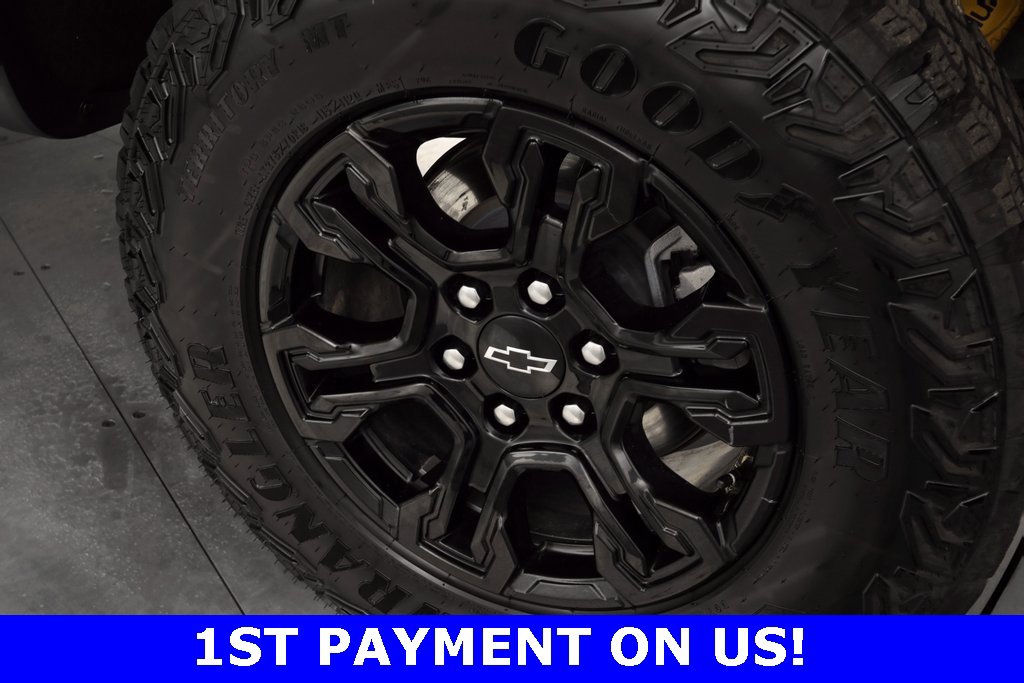 Used 2024 Chevrolet Silverado 1500 ZR2 w/ Technology Package image 12