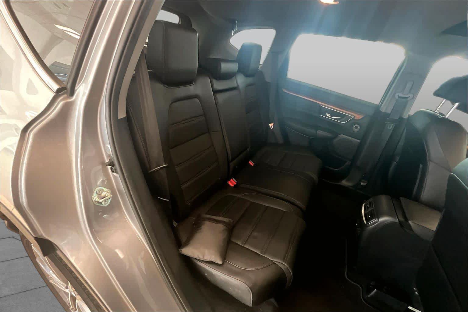 Used 2020 Honda CR-V Touring image 19