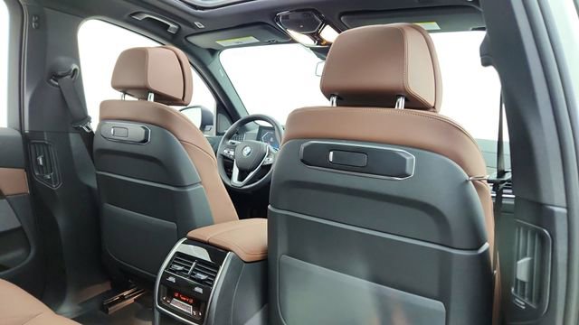 Used 2026 BMW X5 sDrive40i RWD image 26