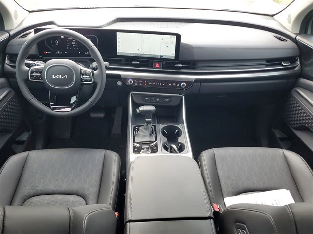 New 2026 Kia Carnival SX w/ SX Dark Edition Package image 14