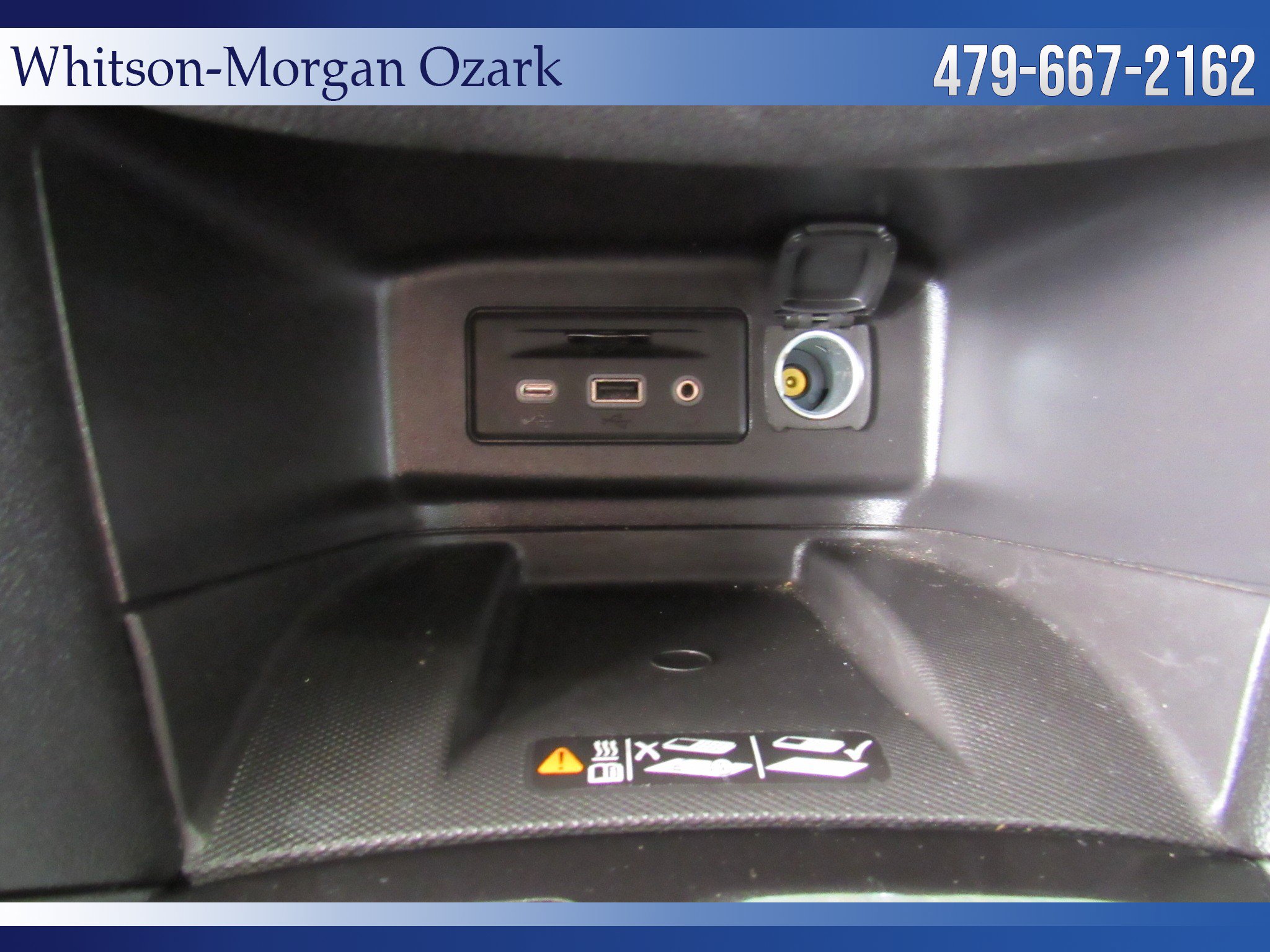 Used 2024 Chevrolet Equinox Premier FWD image 46