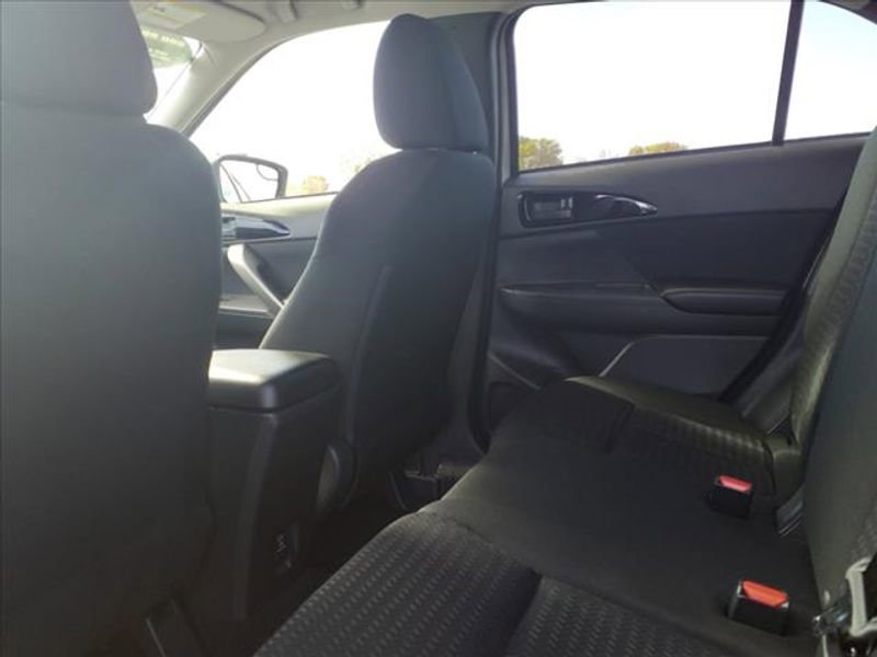 Used 2024 Mitsubishi Eclipse Cross ES image 12