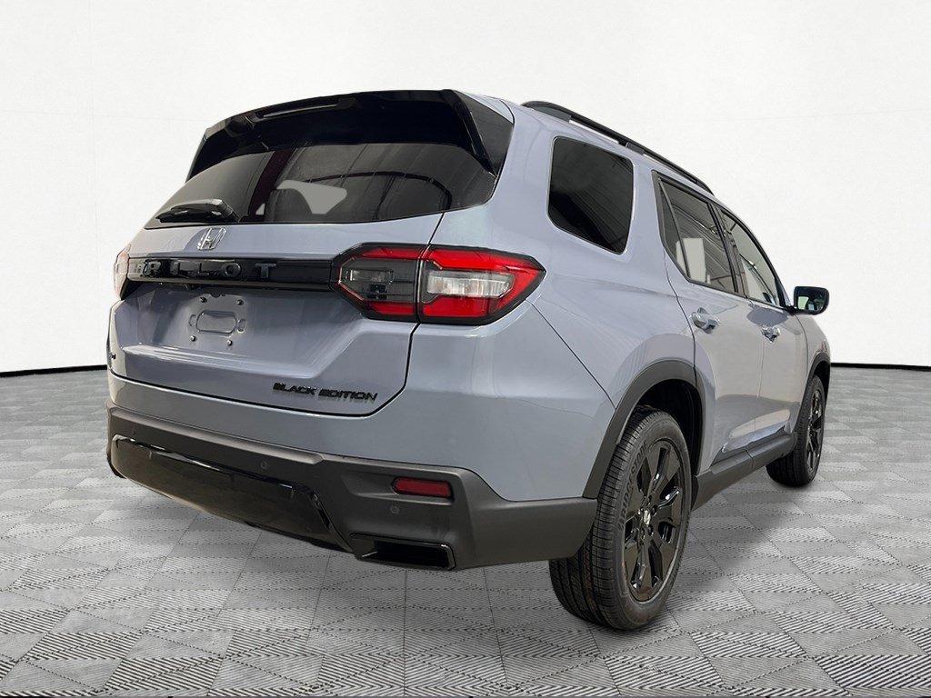 New 2026 Honda Pilot Black Edition image 7