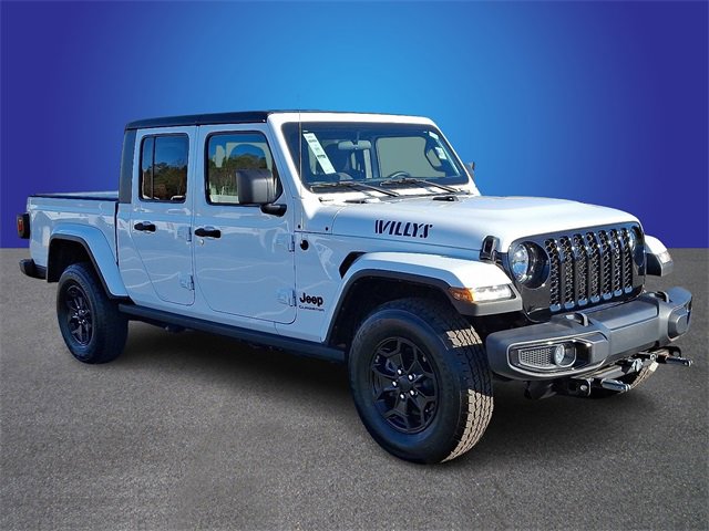 Used 2021 Jeep Gladiator Sport image 3