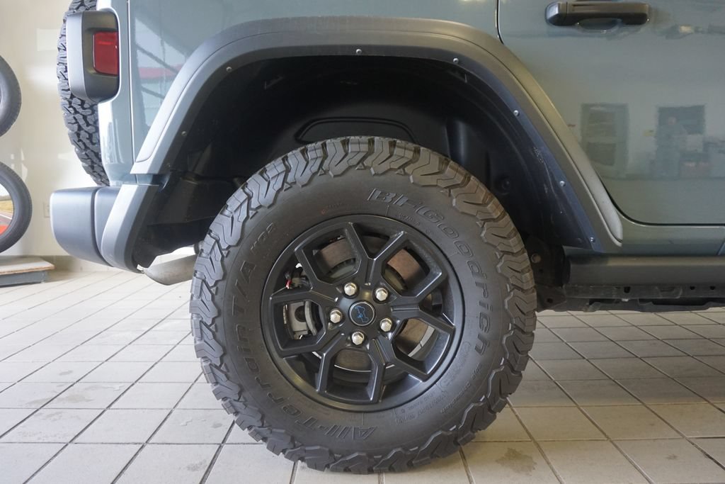 Used 2024 Jeep Wrangler Unlimited AWD/4WD image 31