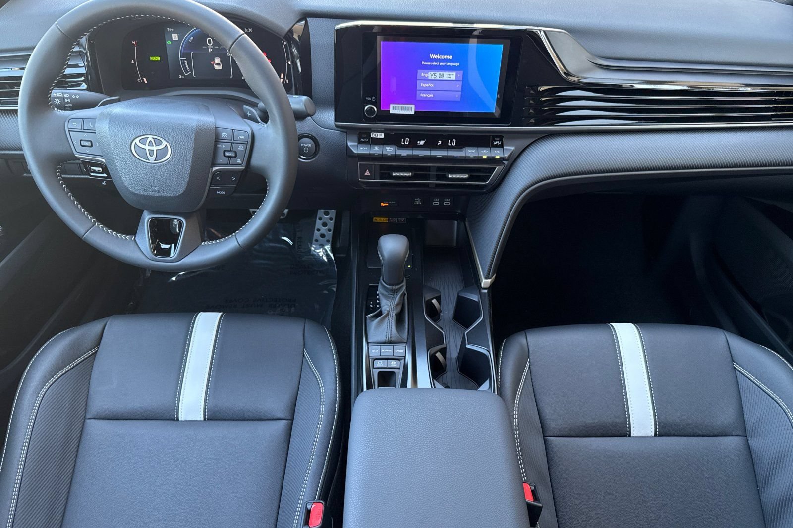 New 2025 Toyota Camry SE w/ Convenience Package FWD image 15