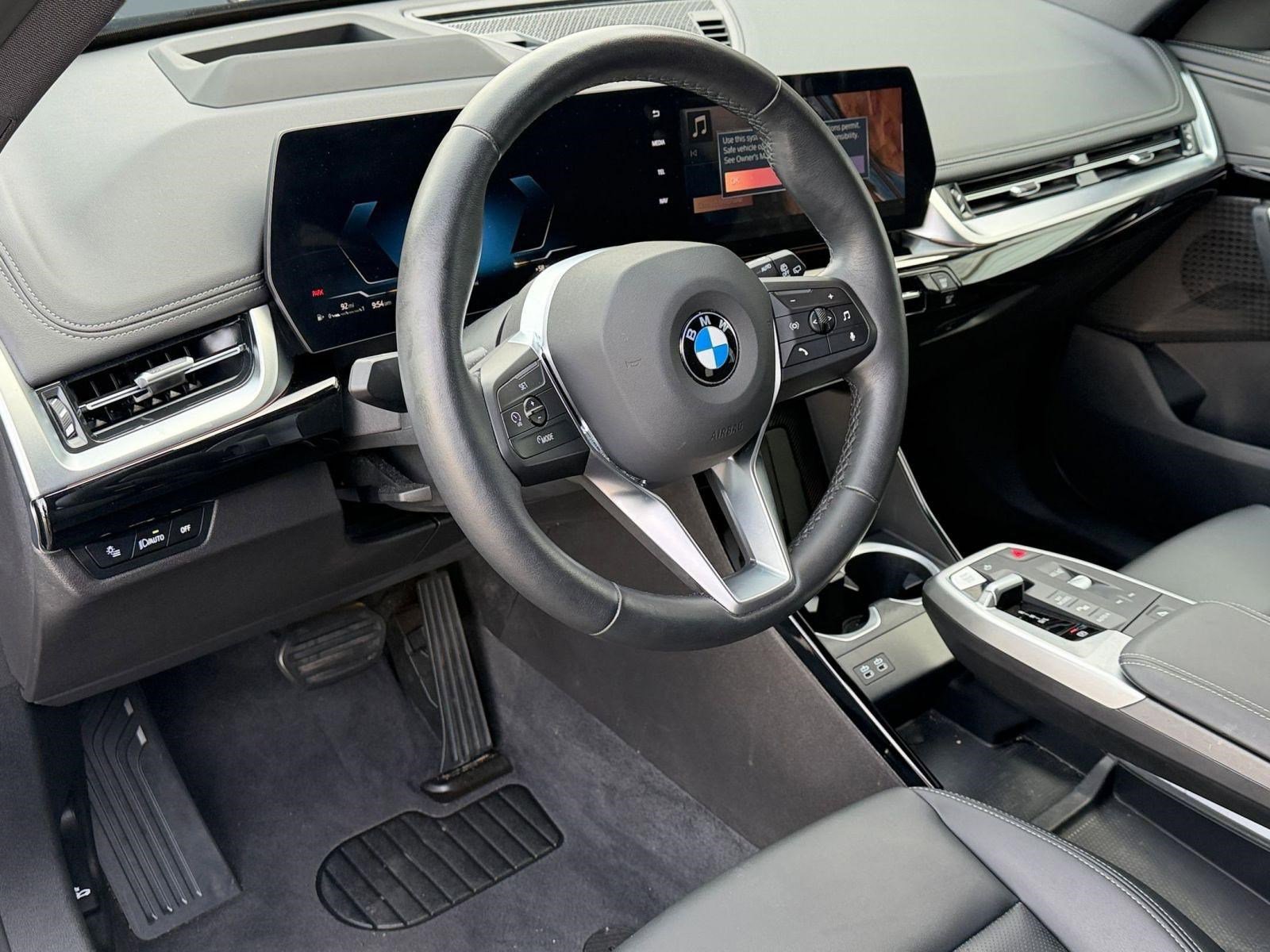 Certified 2025 BMW X1 xDrive28i image 4