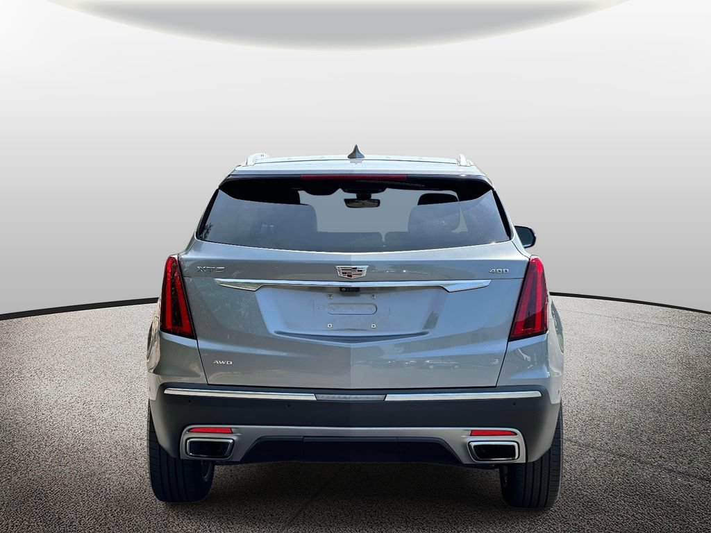 Used 2023 Cadillac XT5 Premium Luxury w/ Technology Package AWD/4WD image 3