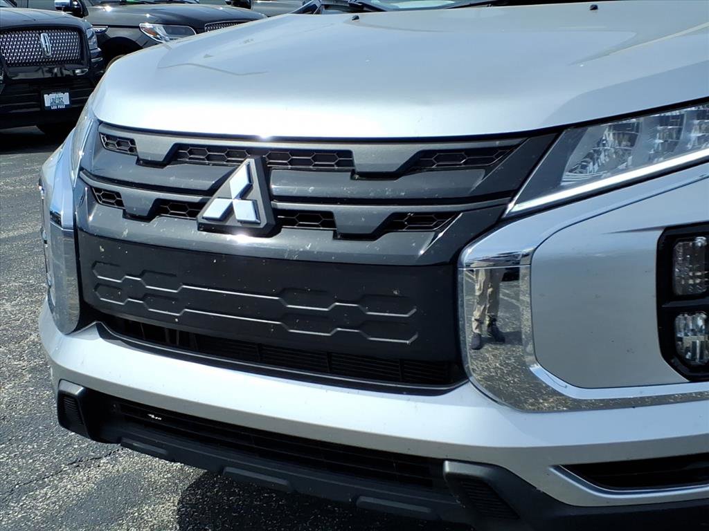 Used 2025 Mitsubishi Outlander Sport LE image 34