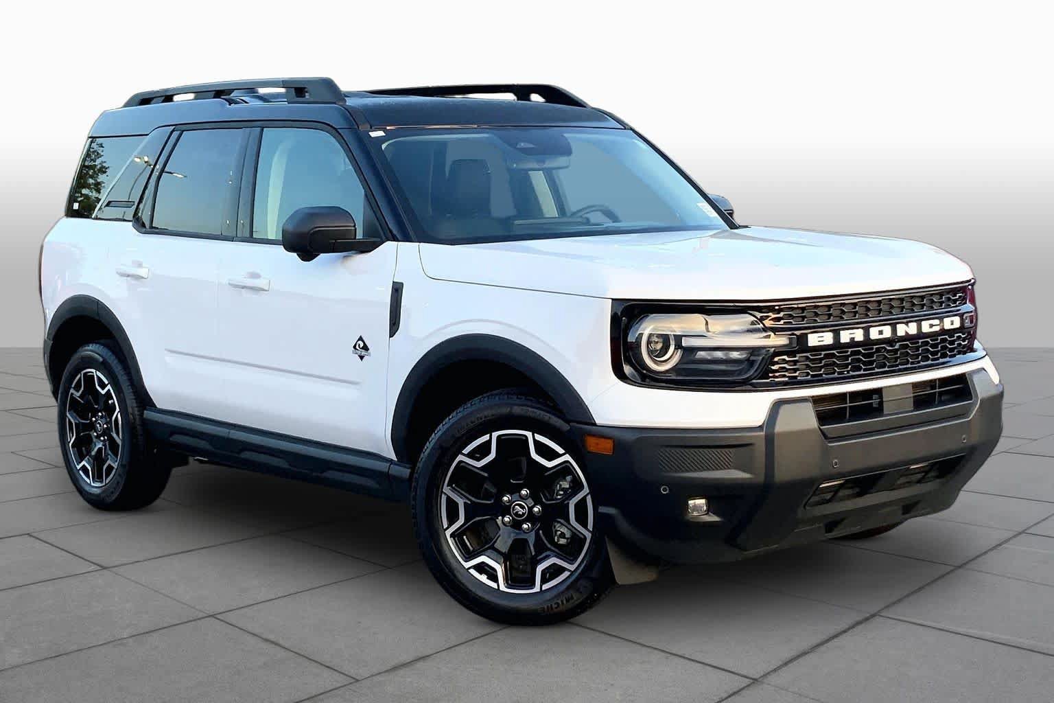 Used 2025 Ford Bronco Sport Outer Banks w/ Outer Banks Tech Package+ AWD/4WD image 3