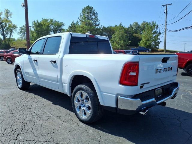 New 2026 RAM 1500 4x4 Crew Cab image 4