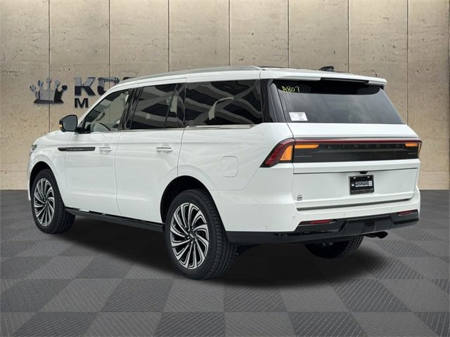 New 2025 Lincoln Navigator Black Label image 3
