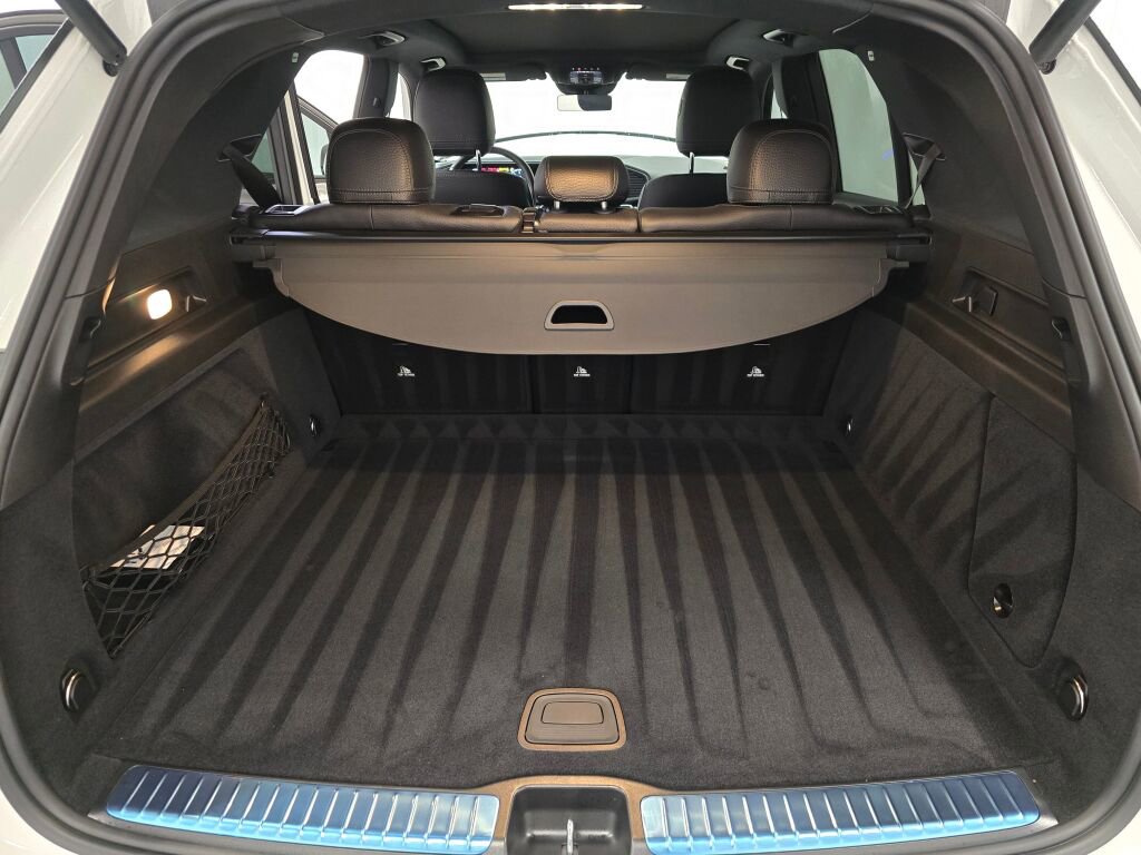 Used 2024 Mercedes-Benz GLE 350 4MATIC image 11