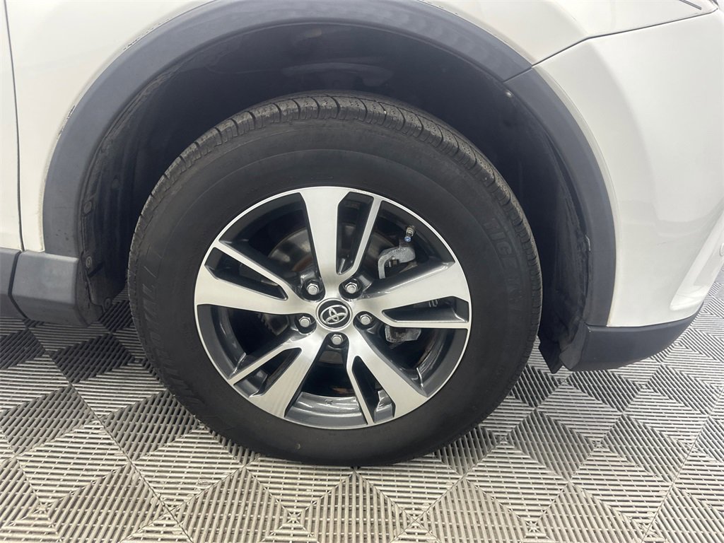 Used 2017 Toyota RAV4 XLE image 13