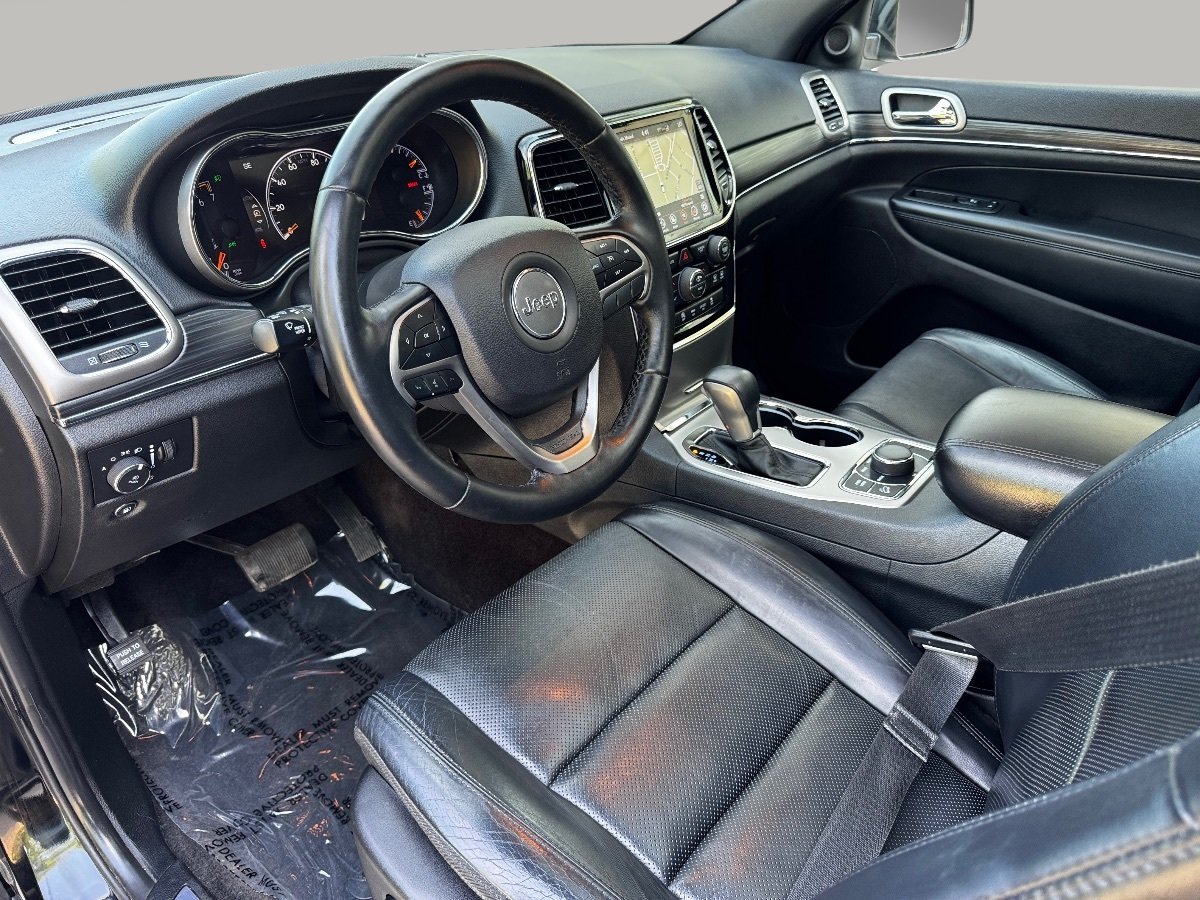 Used 2019 Jeep Grand Cherokee Limited w/ Luxury Group II AWD/4WD image 14