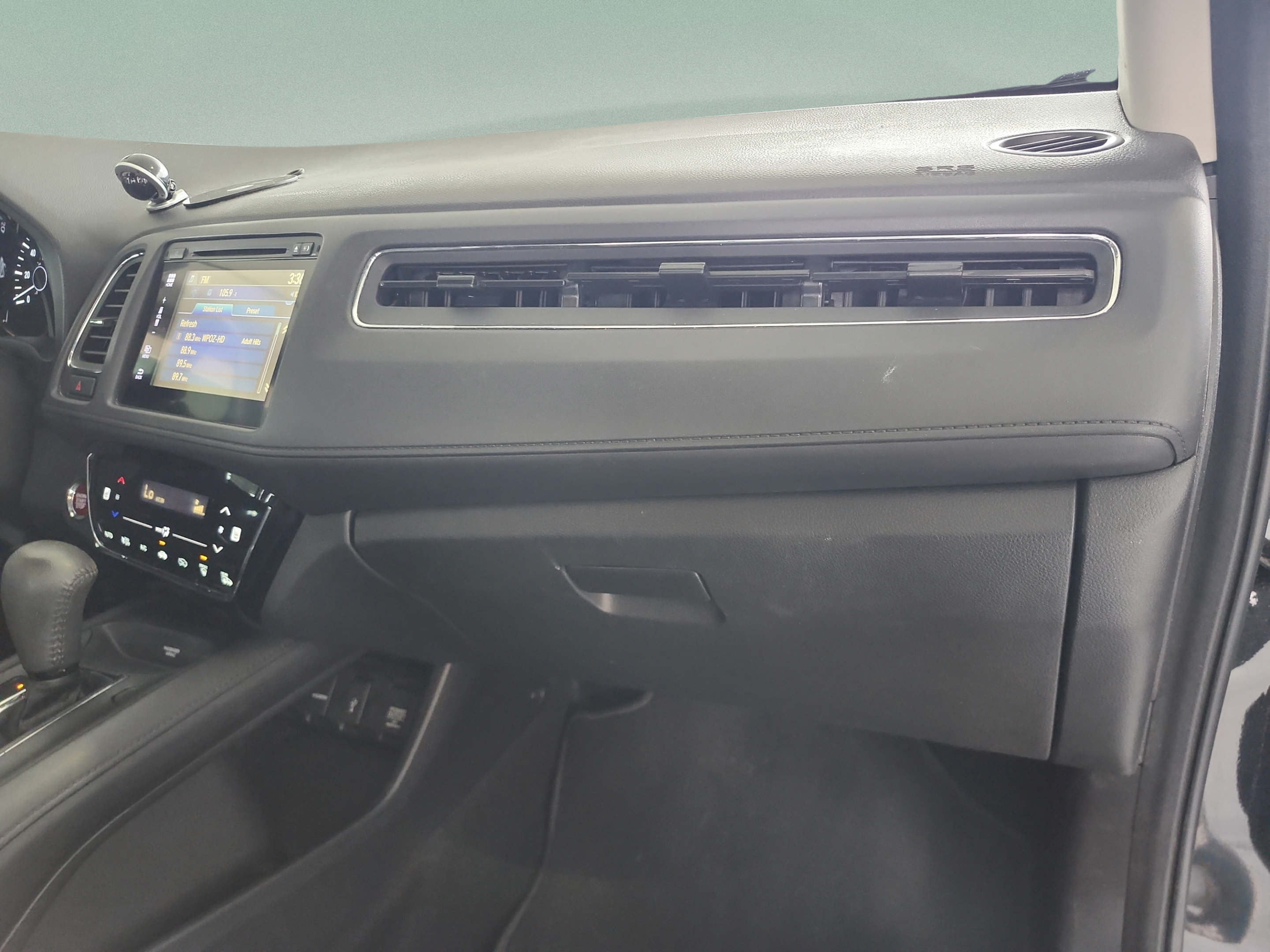 Used 2017 Honda HR-V EX-L image 22