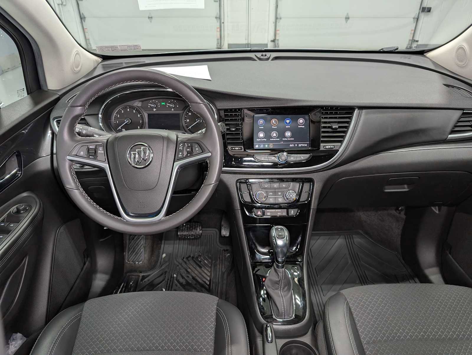 Used 2022 Buick Encore Preferred w/ Safety Package image 17