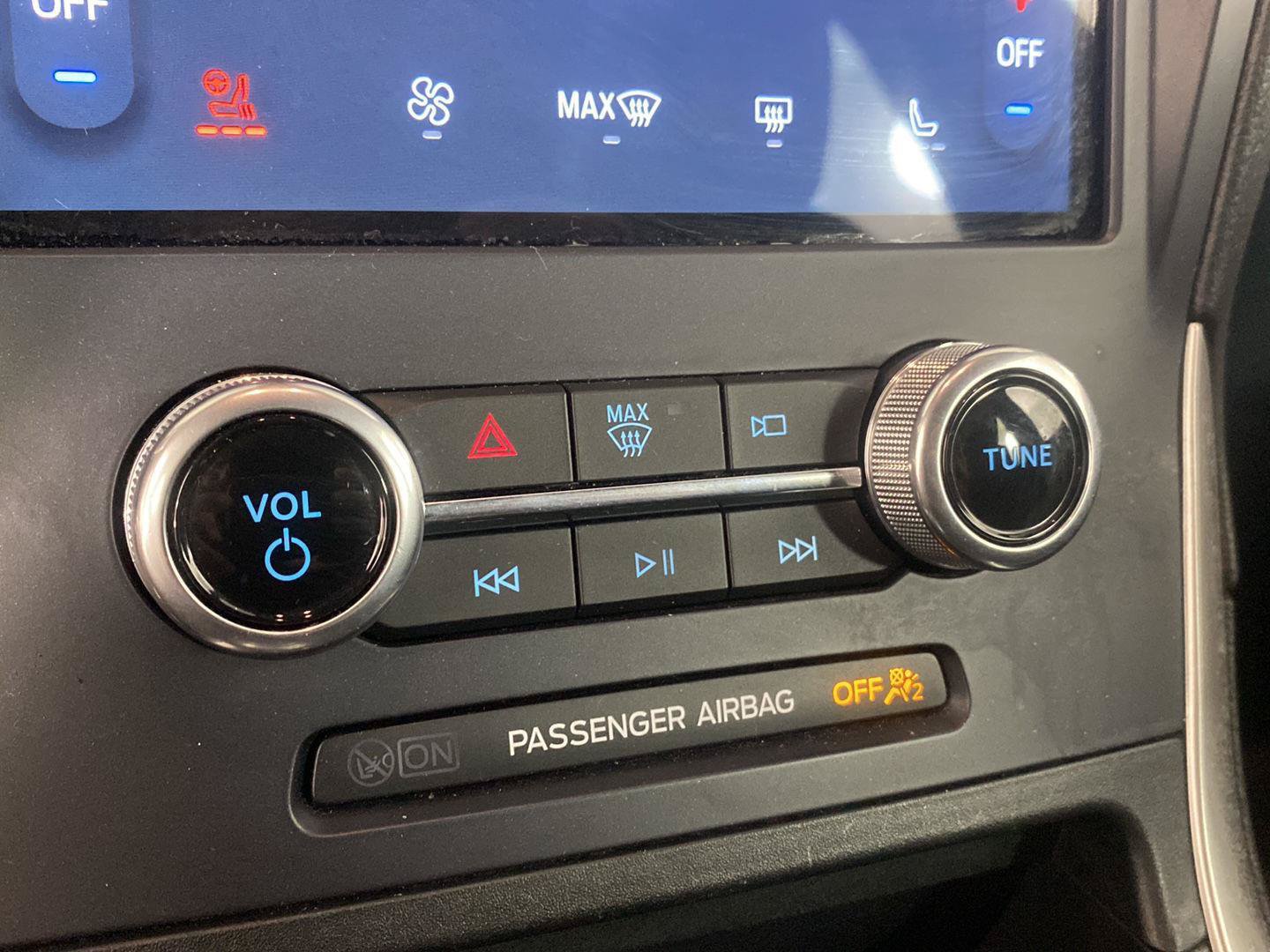 Used 2023 Ford Edge ST-Line AWD/4WD image 5