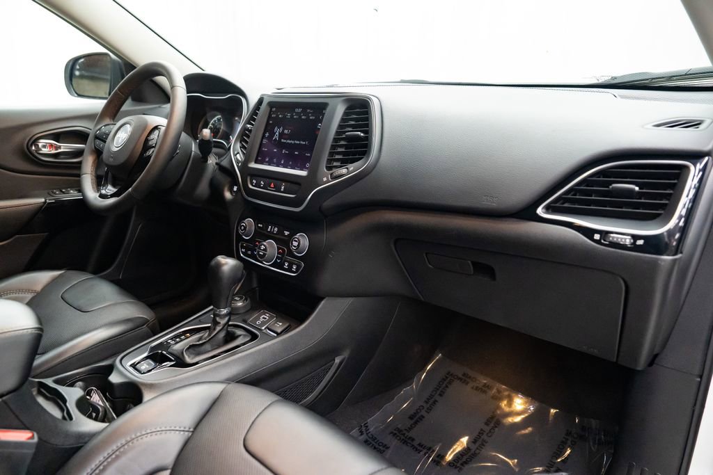 Used 2023 Jeep Cherokee Altitude Lux AWD/4WD image 30