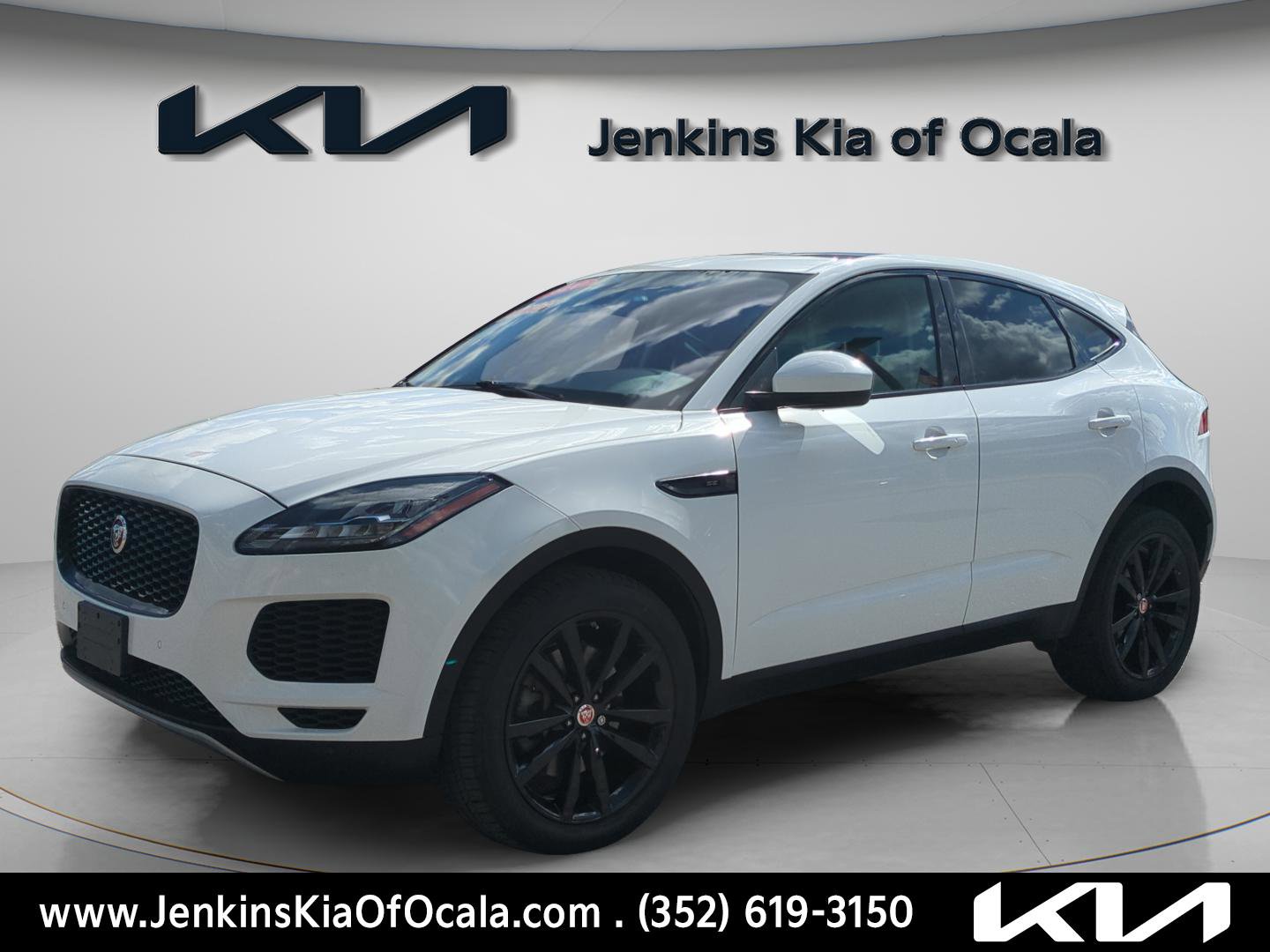 Used 2020 Jaguar E-PACE SE image 7