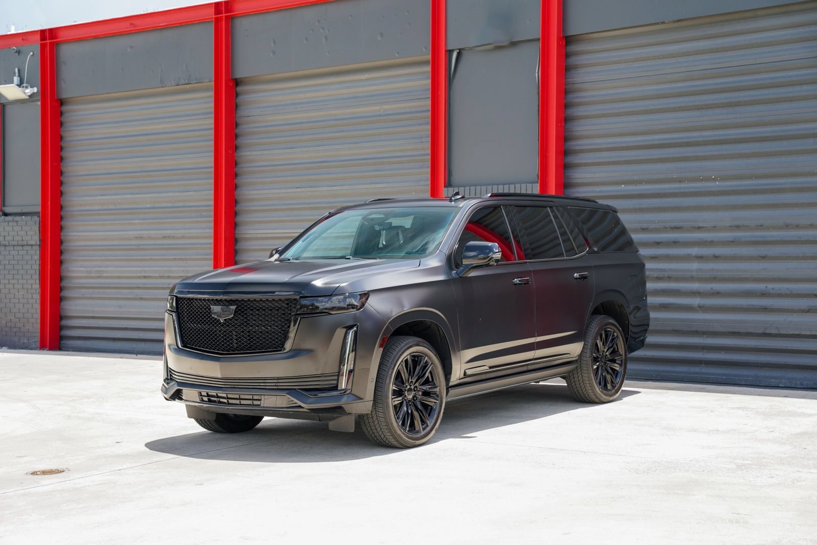 Used 2023 Cadillac Escalade Sport Platinum RWD image 1