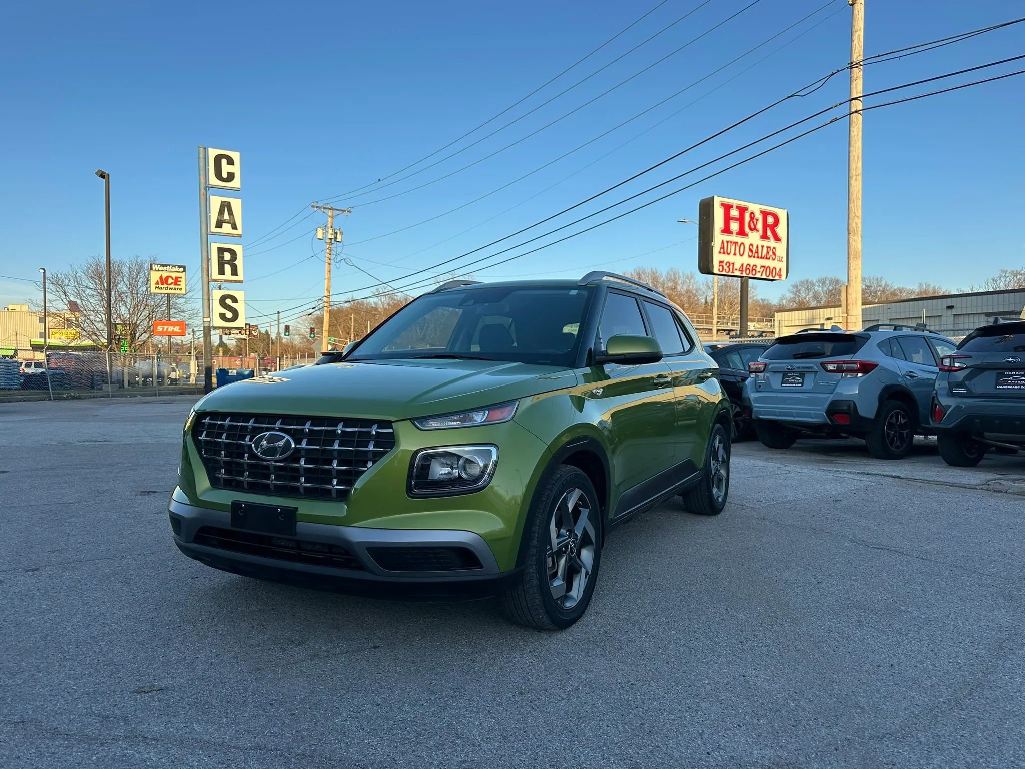 Used 2021 Hyundai Venue SEL FWD image 1