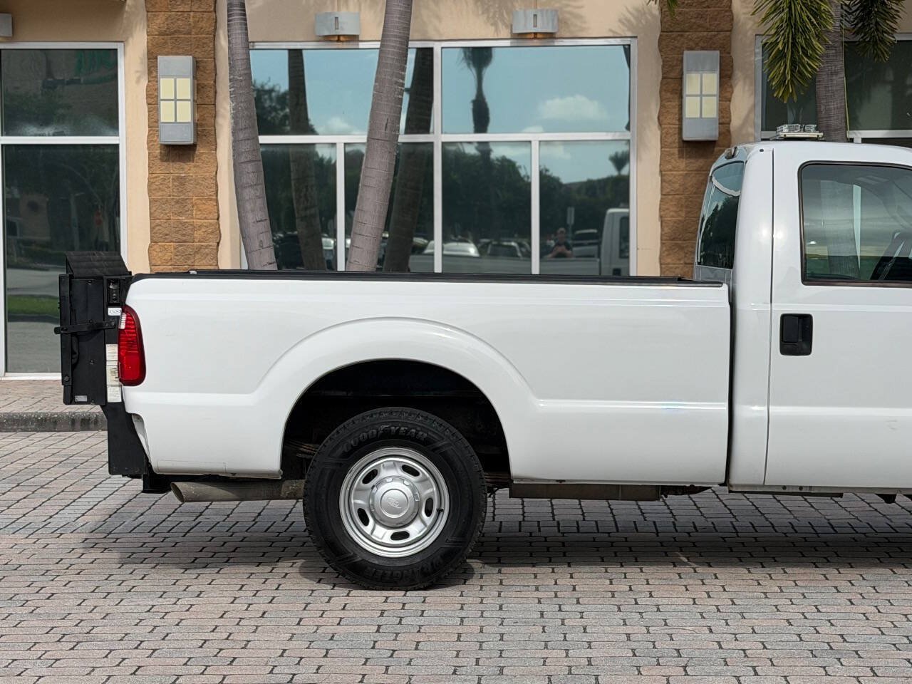 Used 2016 Ford F250 XL w/ Power Equipment Group RWD image 17