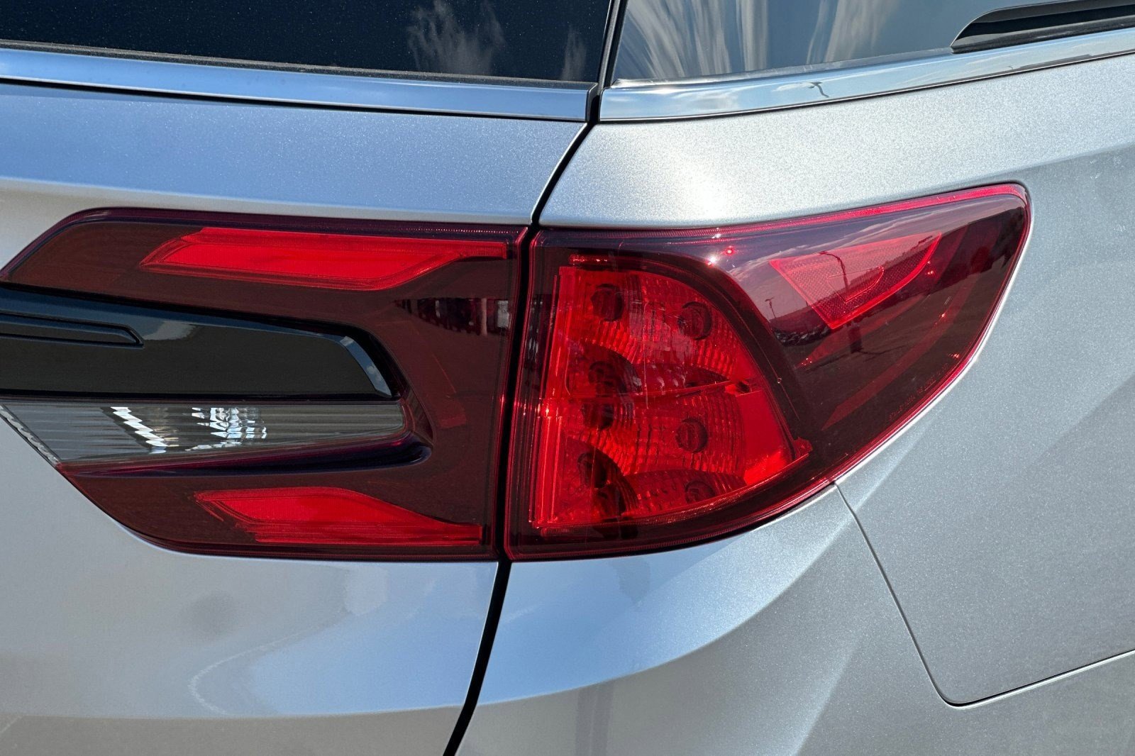 New 2026 Honda Odyssey Elite image 12