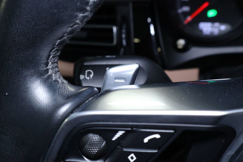 Used 2019 Porsche Macan AWD/4WD image 24