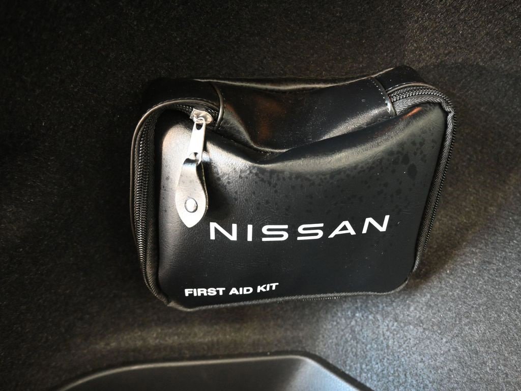 Used 2022 Nissan Rogue Sport S image 42