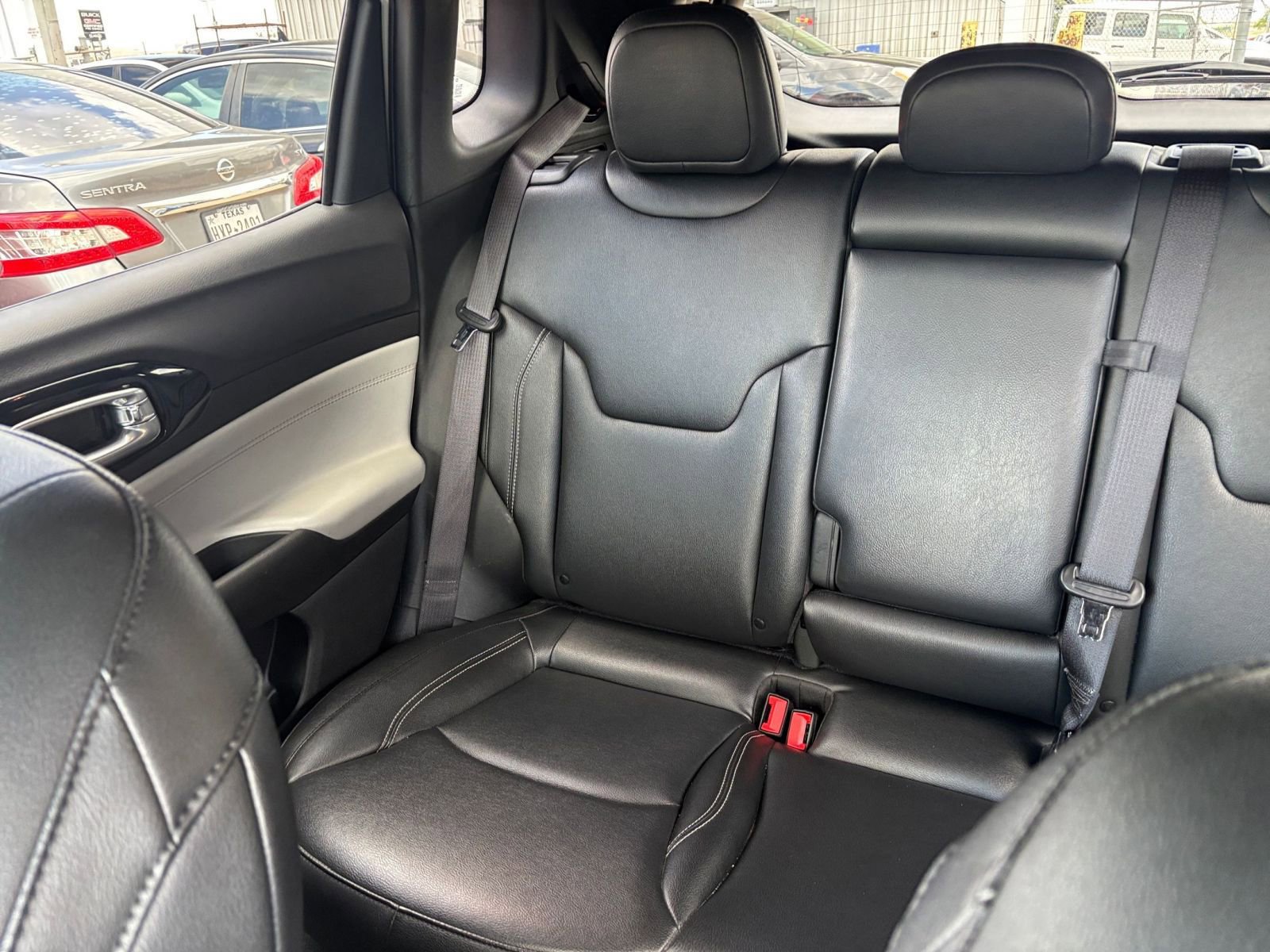 Used 2025 Jeep Compass Limited AWD/4WD image 40